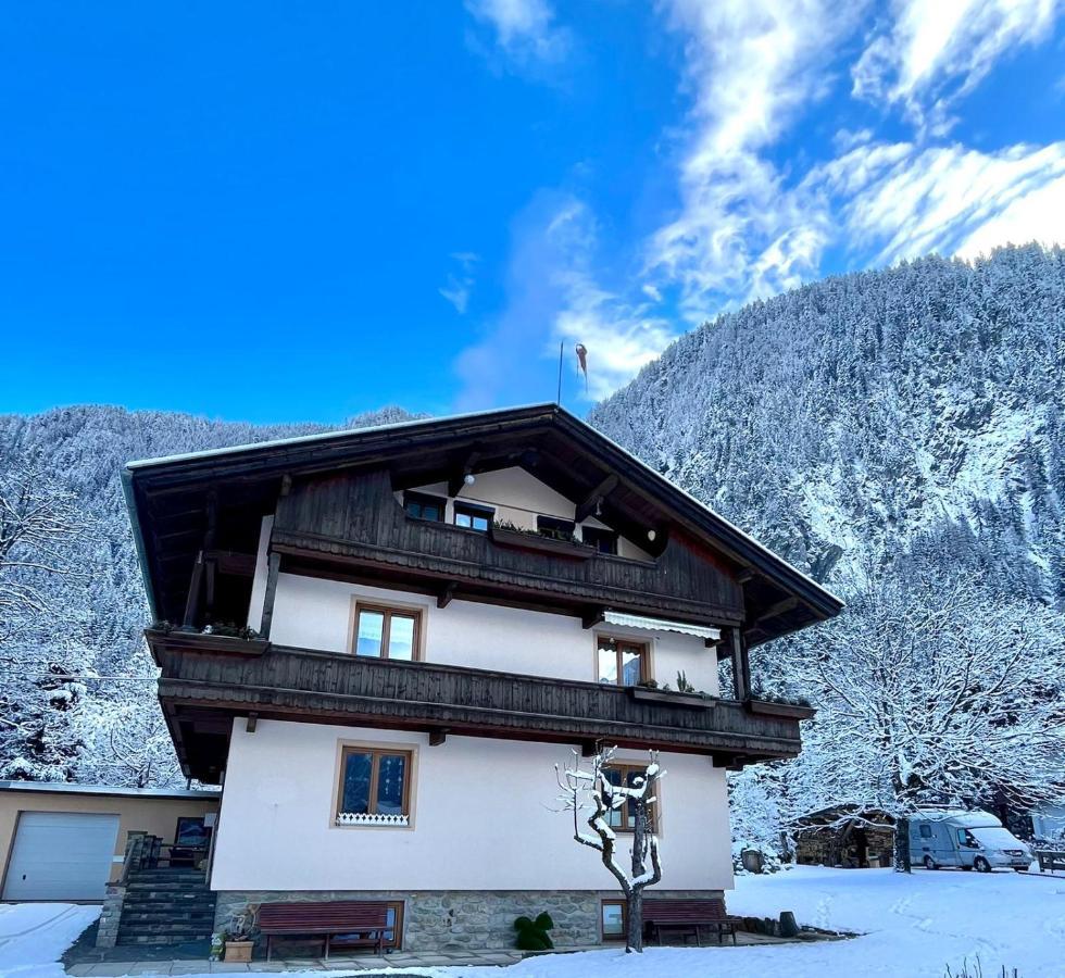 Ferienwohnung Rita Kroell Mayrhofen Exterior foto