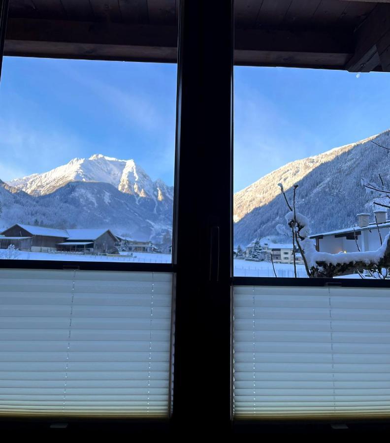 Ferienwohnung Rita Kroell Mayrhofen Exterior foto